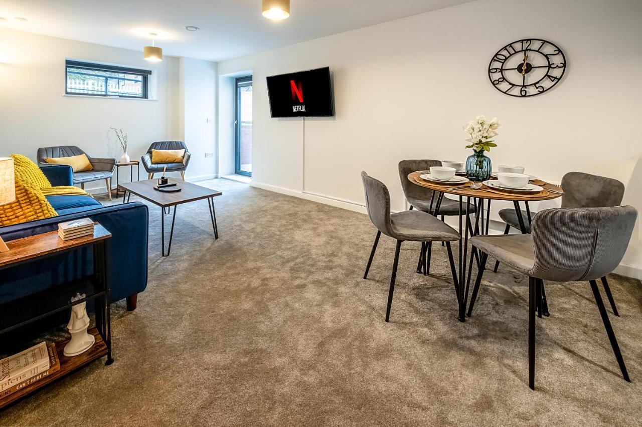 Luton Modern Serviced Accommodation For Contractors, Relocators, Professionals, Tourists And Students - Akugi Homes Luton (Bedfordshire) Exterior foto
